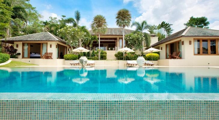 Ban Reemo Luxury Villa