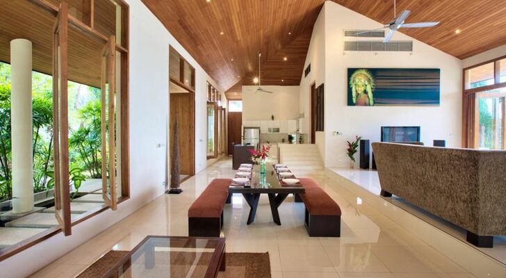 Ban Reemo Luxury Villa