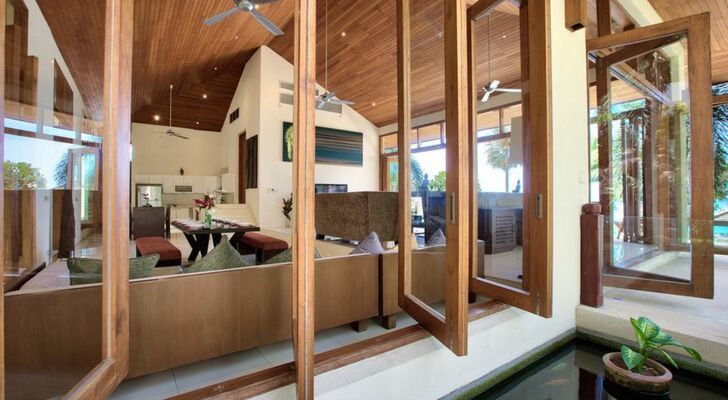 Ban Reemo Luxury Villa