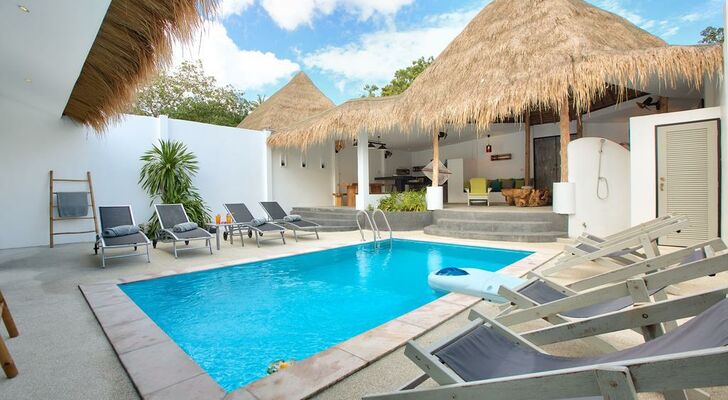 Eden Beach Villas