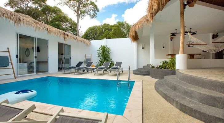 Eden Beach Villas