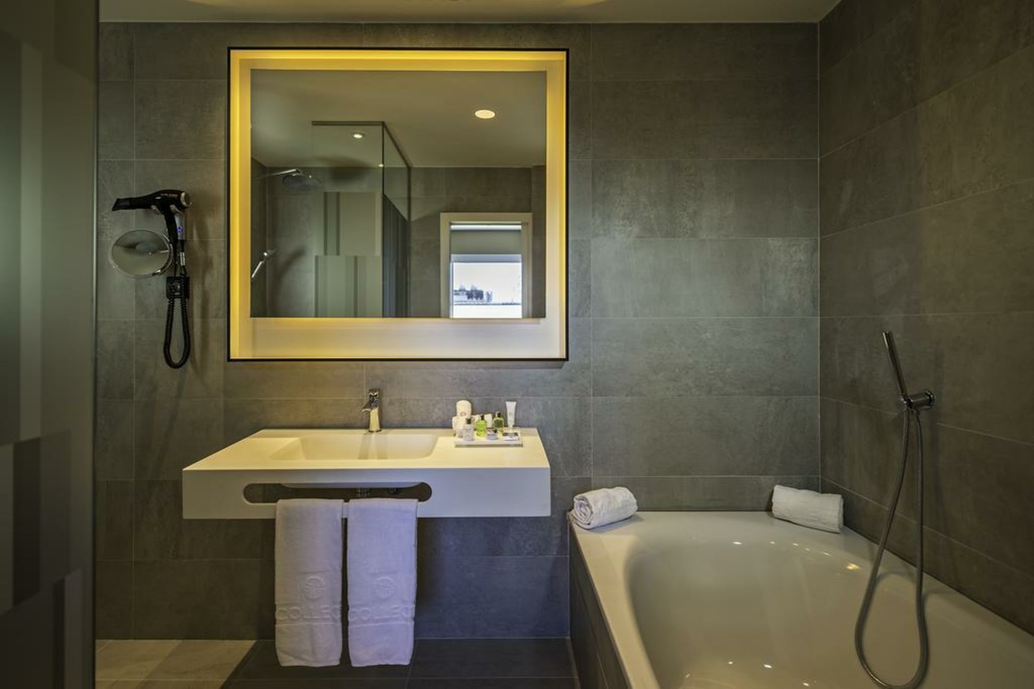 NH Collection Madrid Suecia