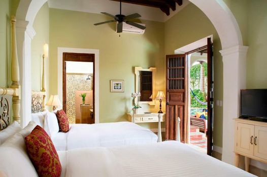 Casa Lecanda Boutique Hotel