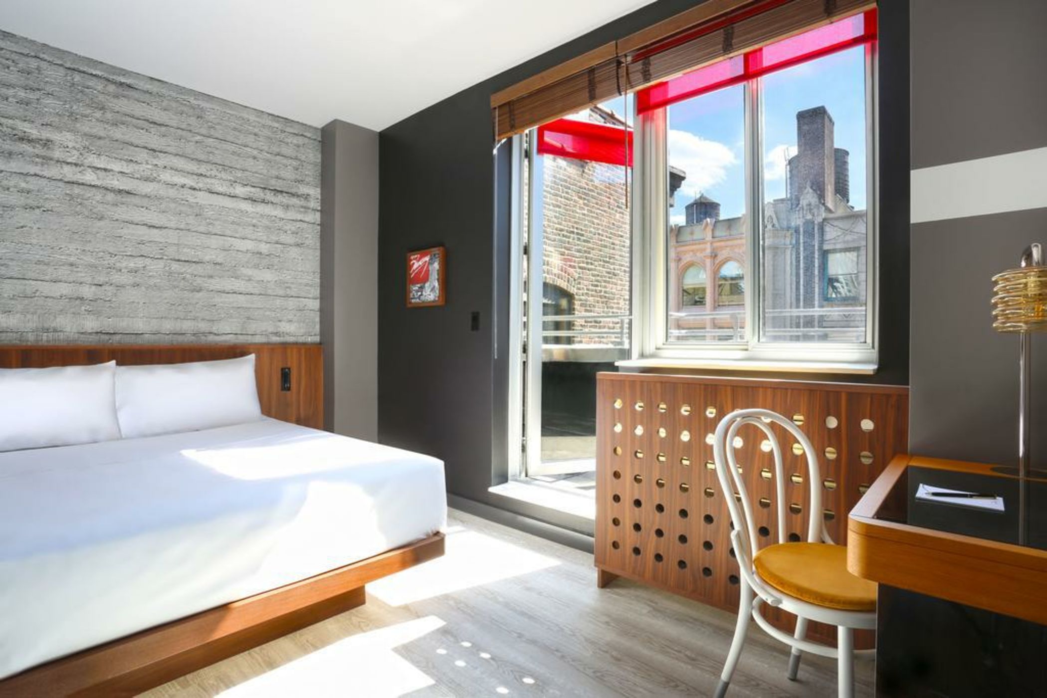 Hotel Henri New York, A Wyndham Hotel