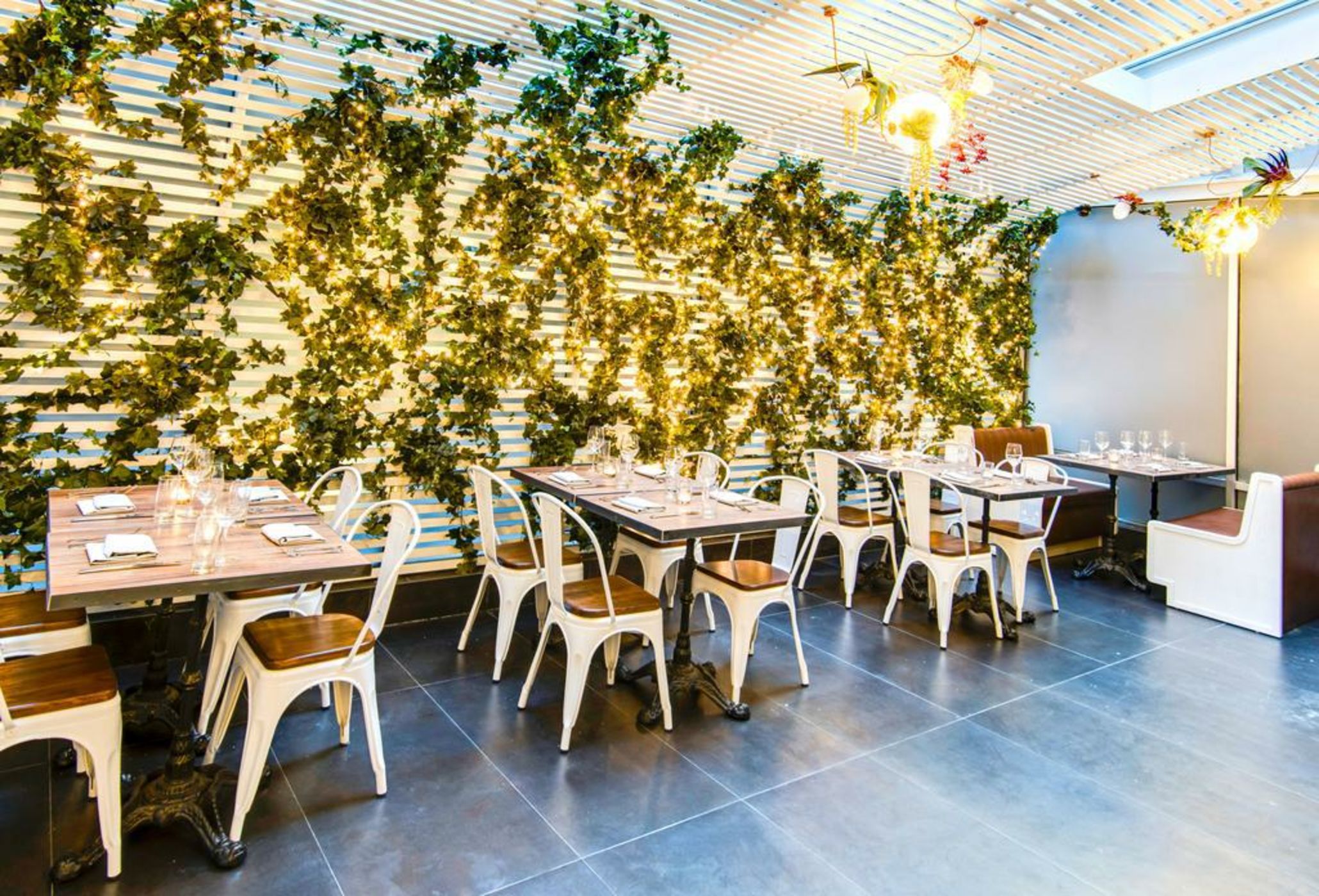 Hotel Henri New York, A Wyndham Hotel