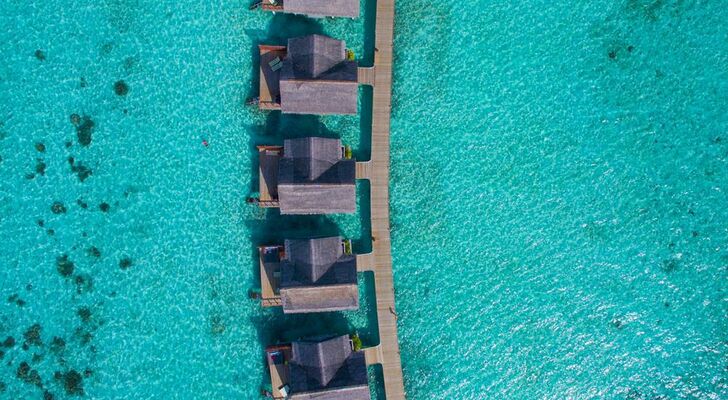 Furaveri Island Resort & Spa