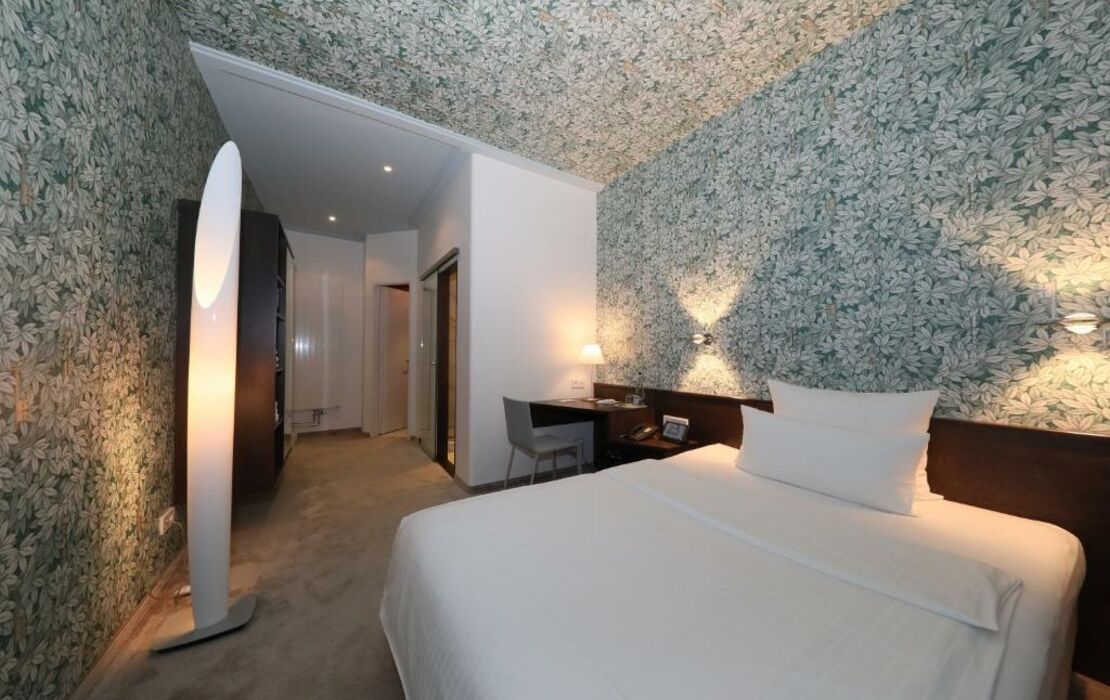 MOMA1890 Boutique Hotel