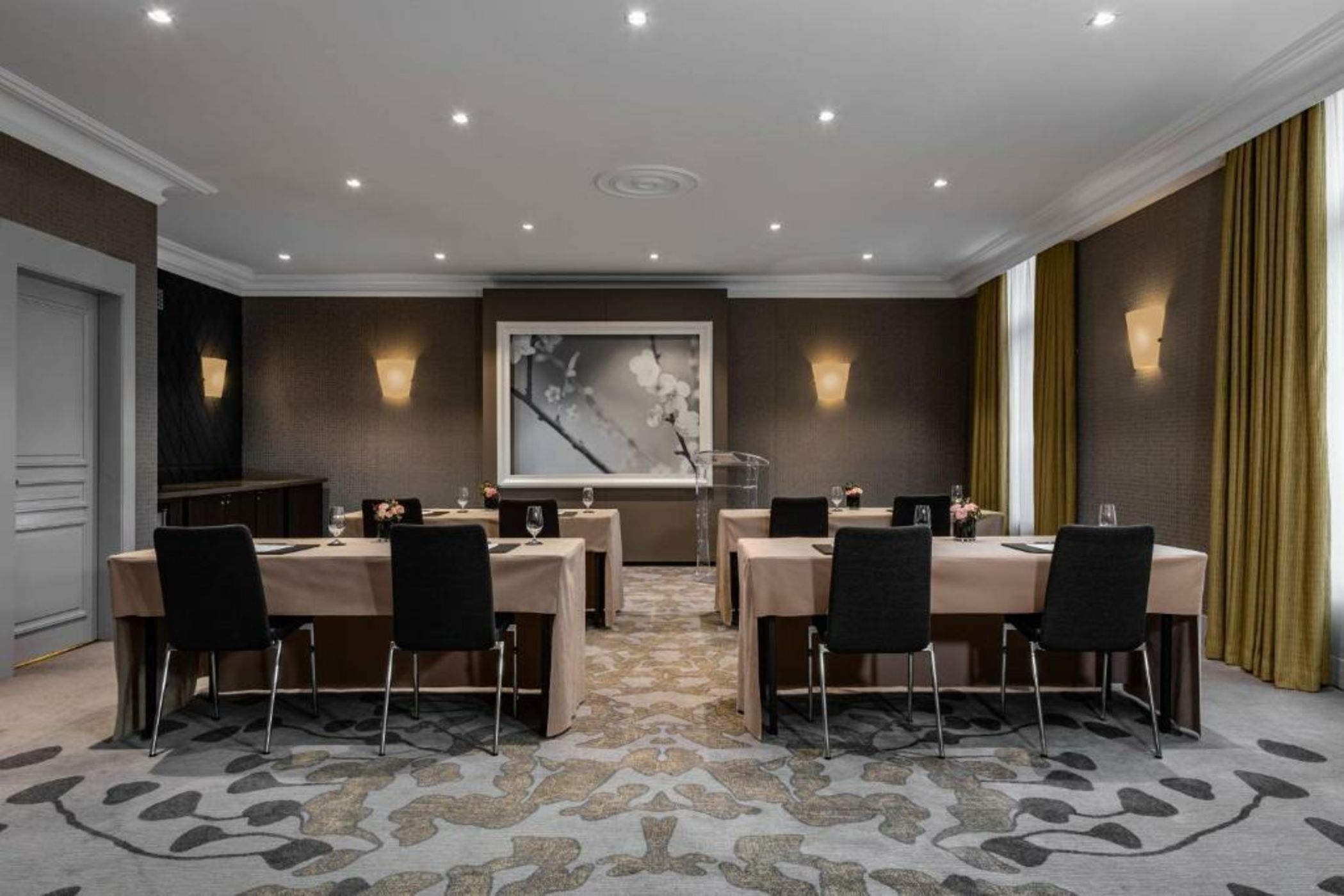 The Ritz-Carlton Hotel de la Paix, Geneva