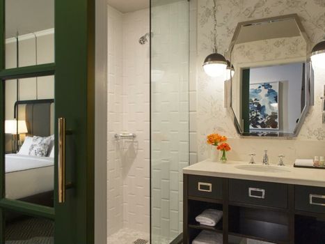 Kimpton Cardinal Hotel, an IHG Hotel