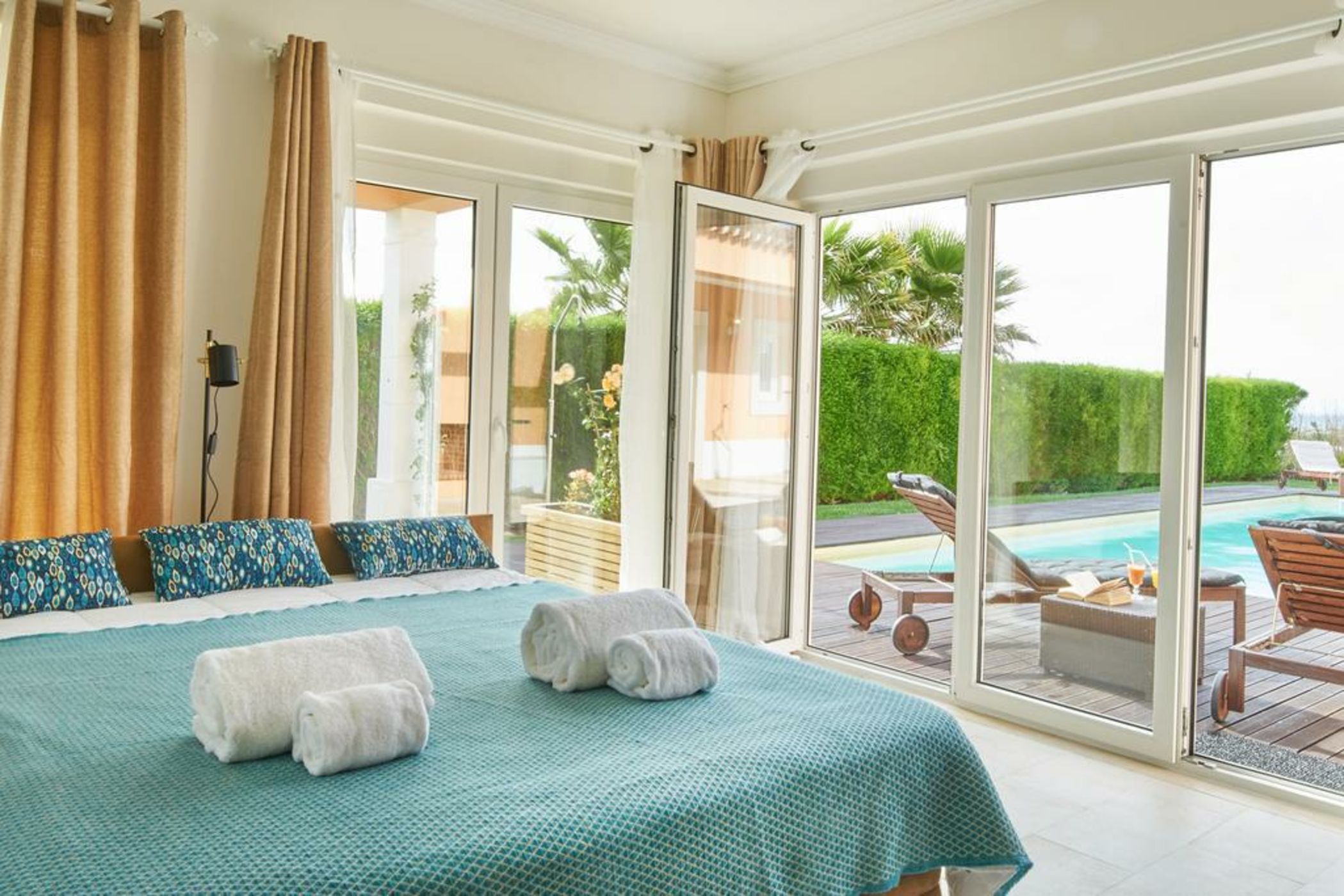 Torel Cliff Surf & Golf