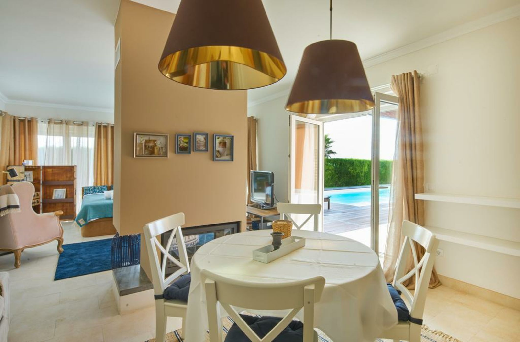 Torel Cliff Surf & Golf