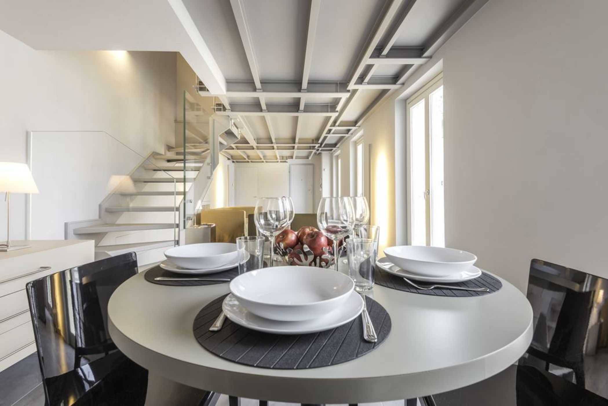 Adelaide - Corso Magenta