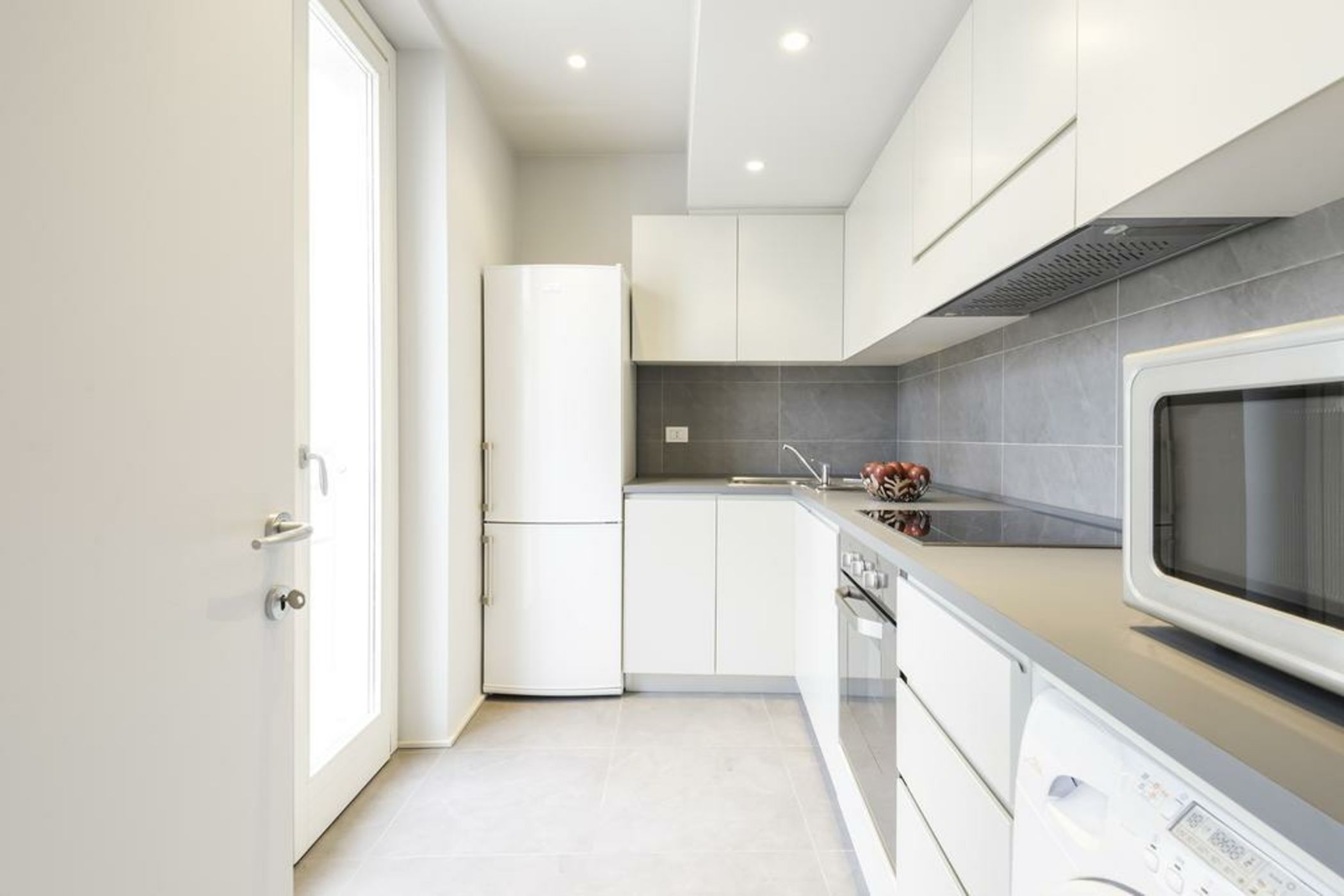 Adelaide - Corso Magenta