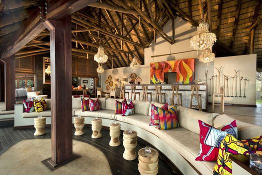 Royal Chundu River Lodge