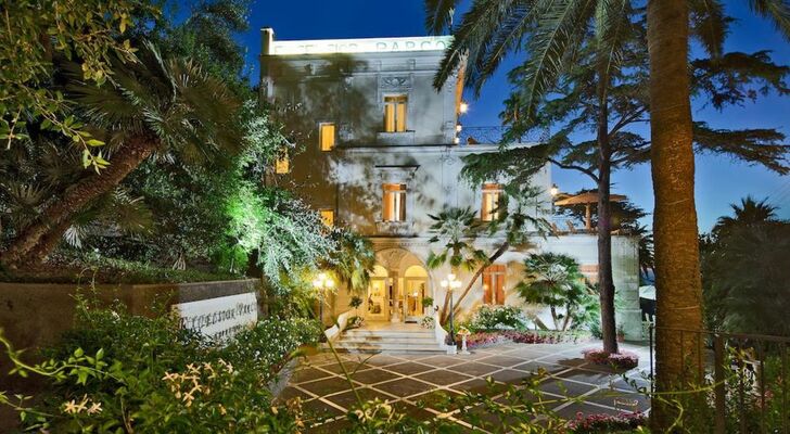 Luxury Villa Excelsior Parco
