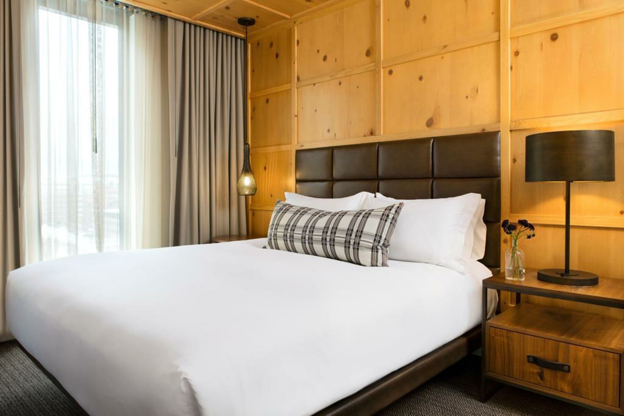 Kimpton Hotel Born, an IHG Hotel