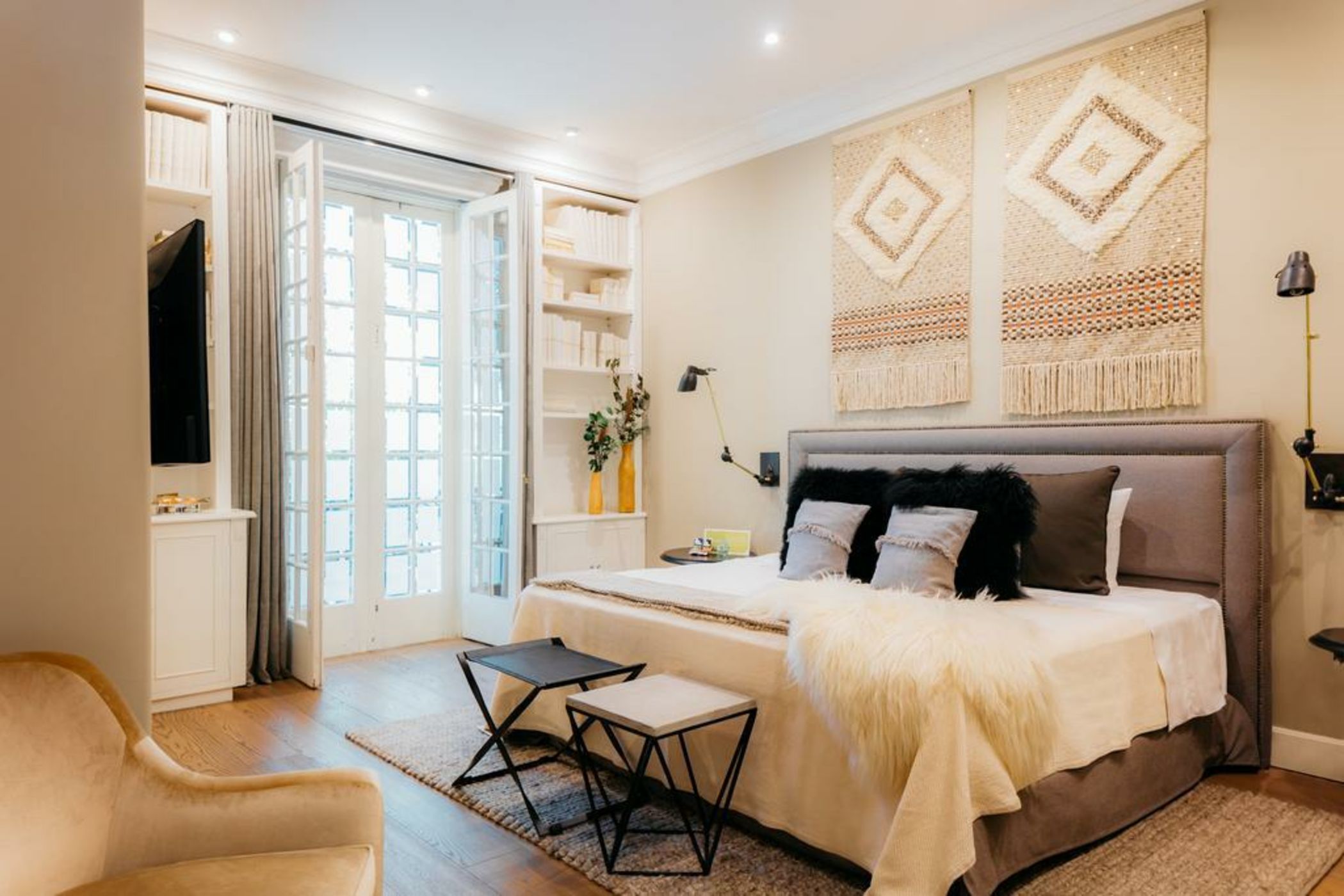 Nima Local House Hotel