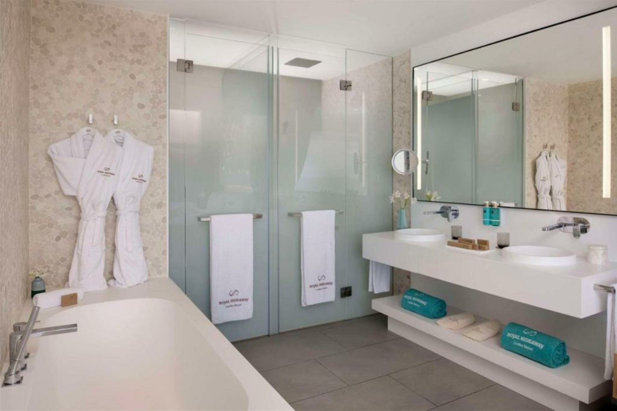 Royal Hideaway Corales Suites