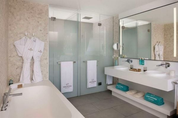 Royal Hideaway Corales Suites