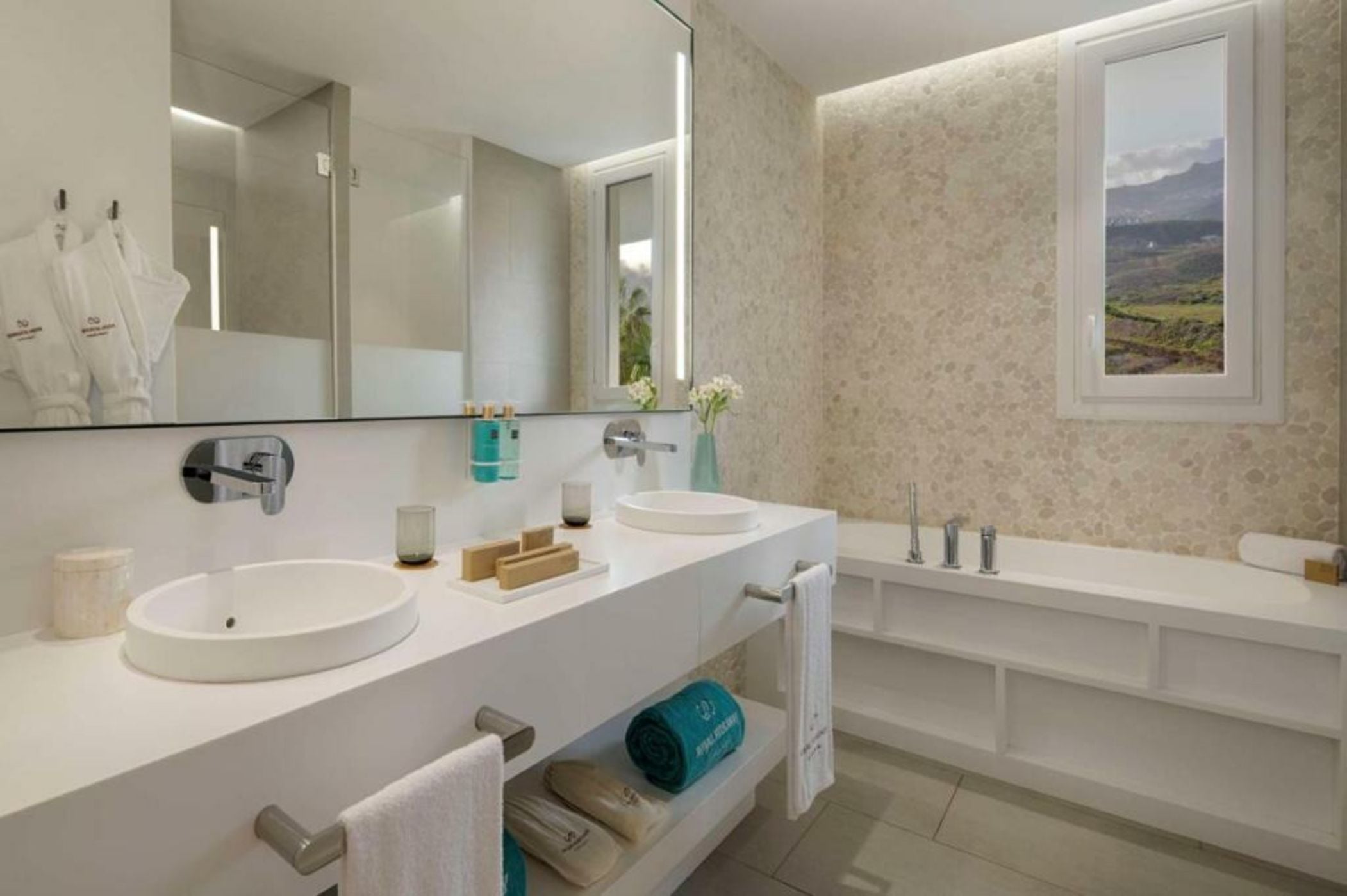 Royal Hideaway Corales Suites