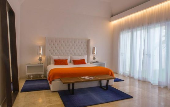 Trident Hotel