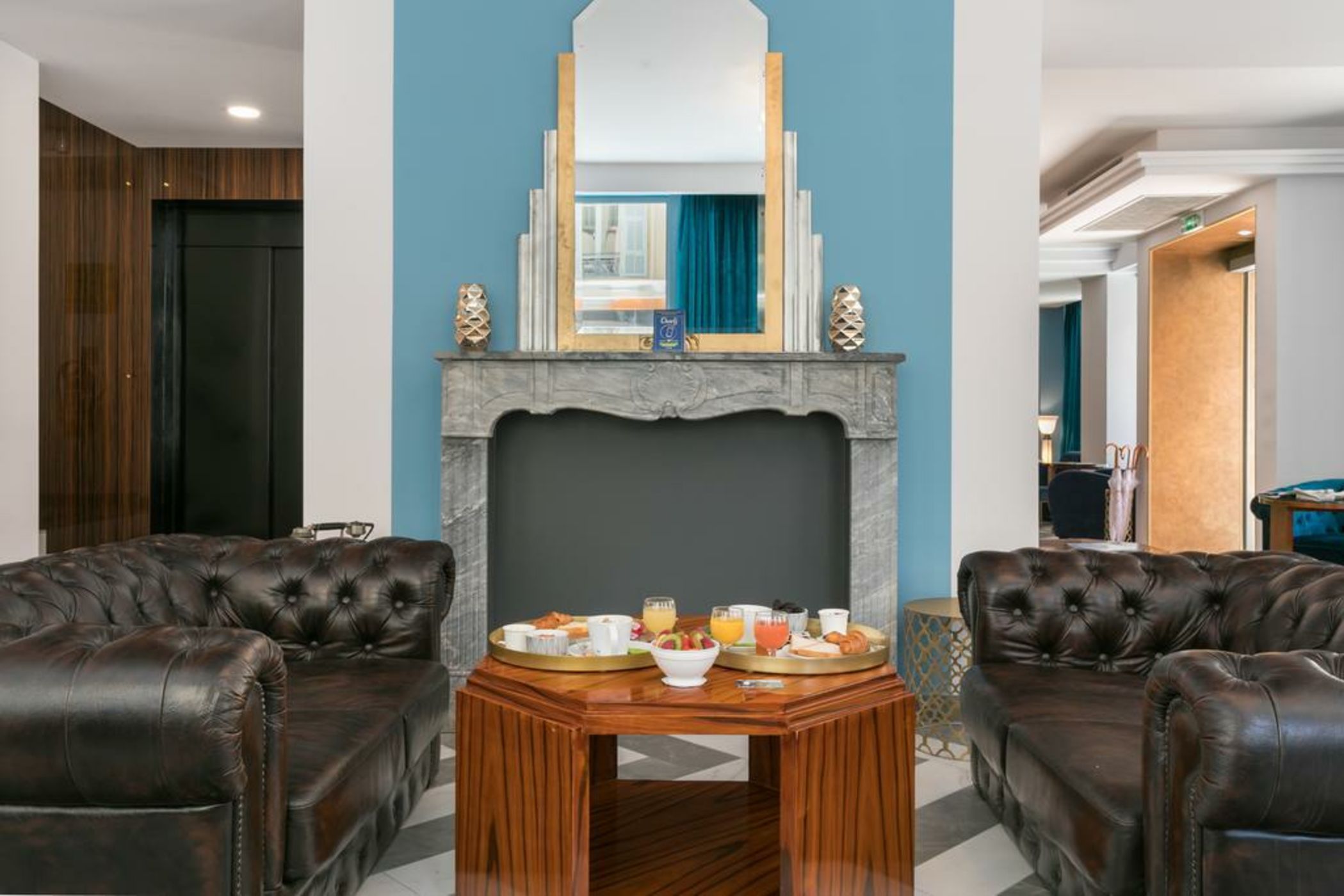 The Jay Hotel by HappyCulture