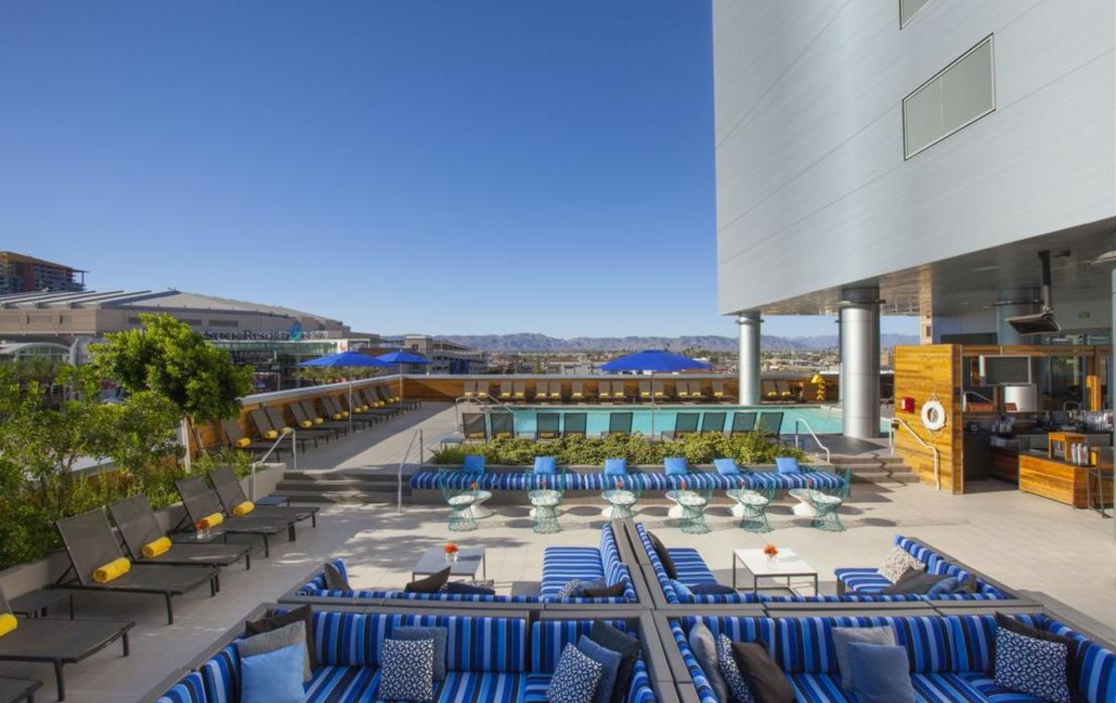 Kimpton Hotel Palomar Phoenix Cityscape