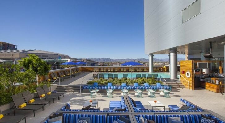 Kimpton Hotel Palomar Phoenix Cityscape