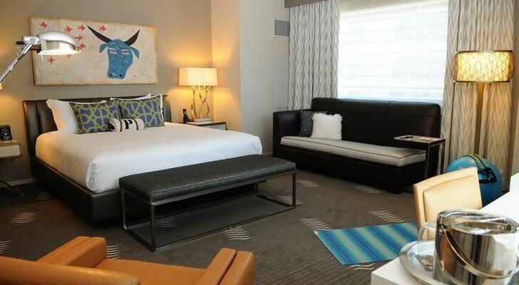 Kimpton Hotel Palomar Phoenix Cityscape