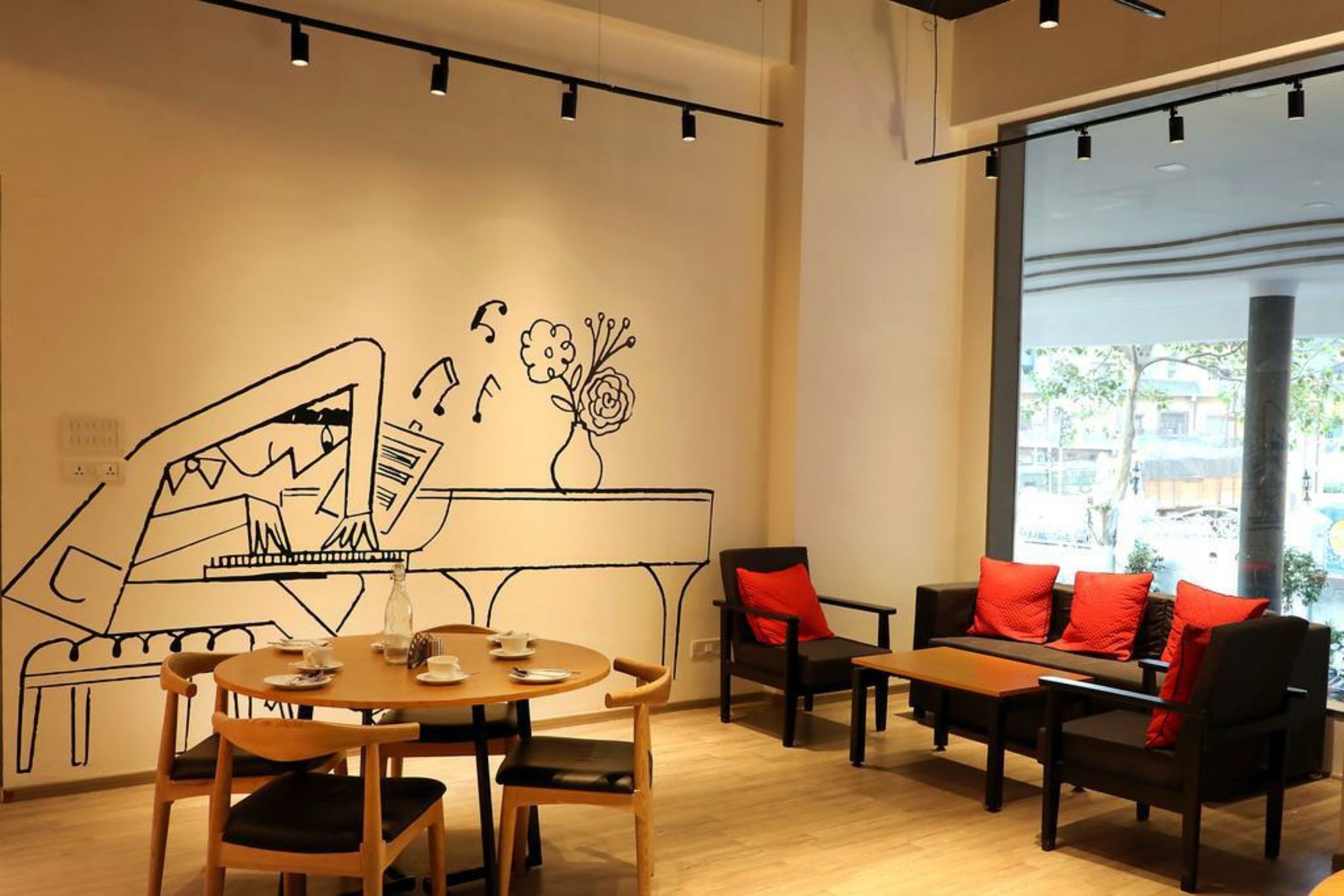 OYO Townhouse 021 Bombay Exhibition Centre