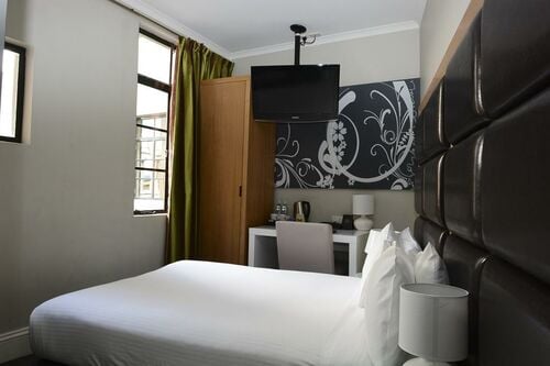 Pensione Boutique Hotel In A Shoebox Room Pensione Boutique Hotel In A Shoebox Room
