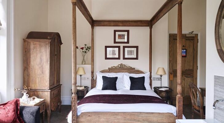Cotswold Grange Hotel
