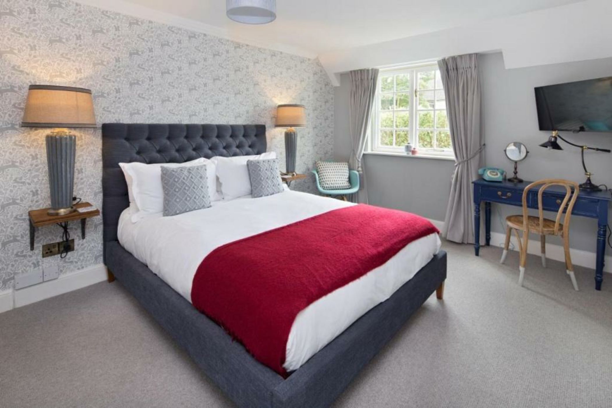 The Sheep on Sheep Street Hotel