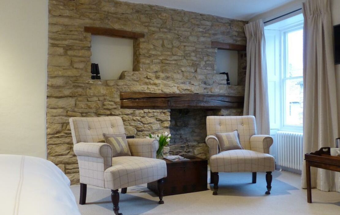 B and B at Witney House, a Design Boutique Hotel Witney, United Kingdom