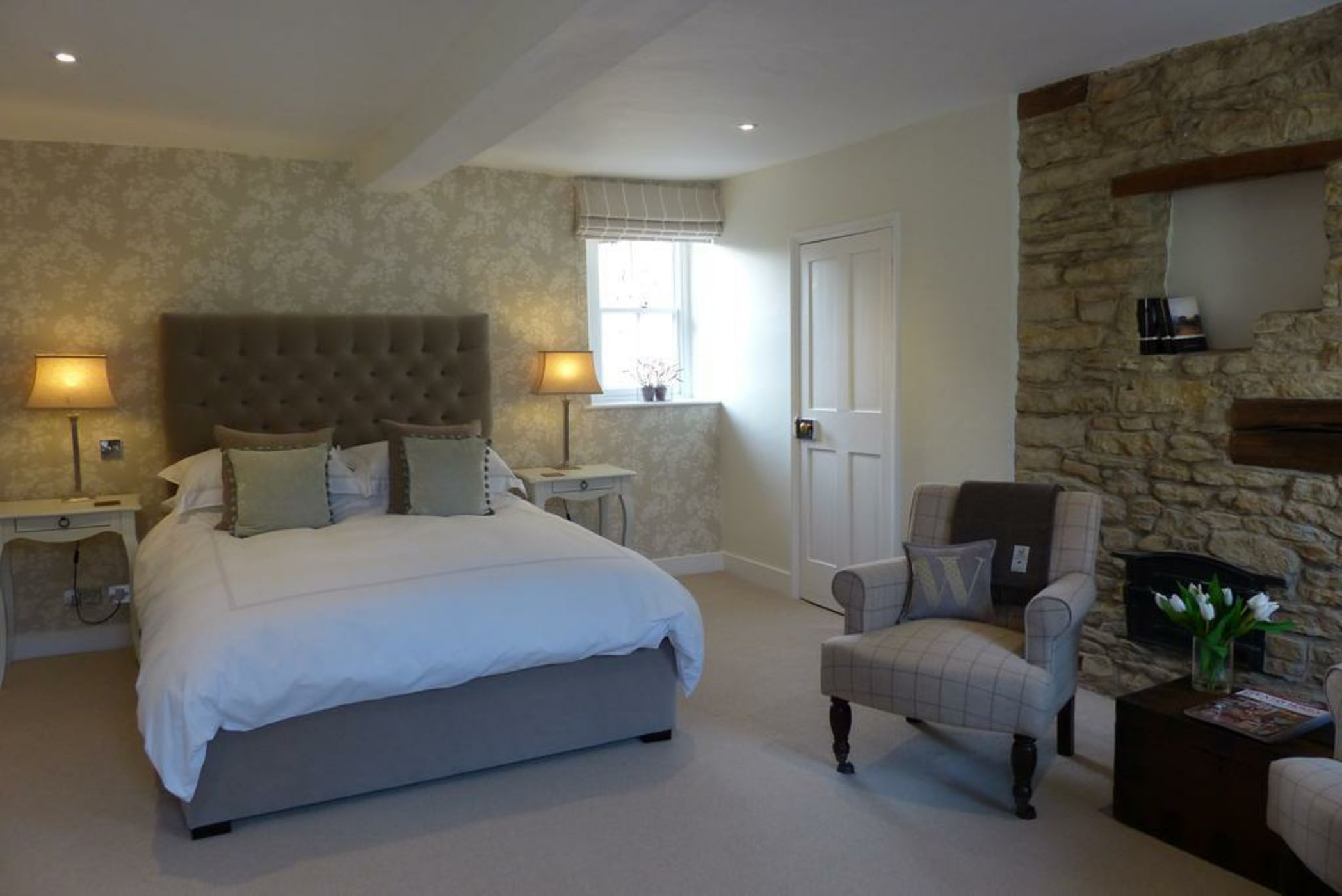 B and B at Witney House