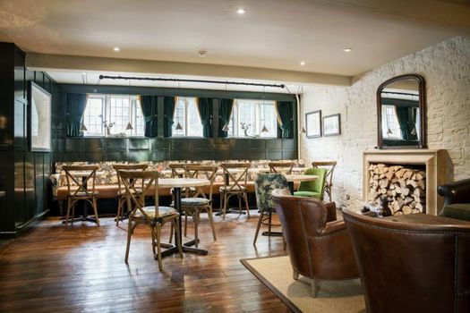The Bear Of Rodborough Hotel