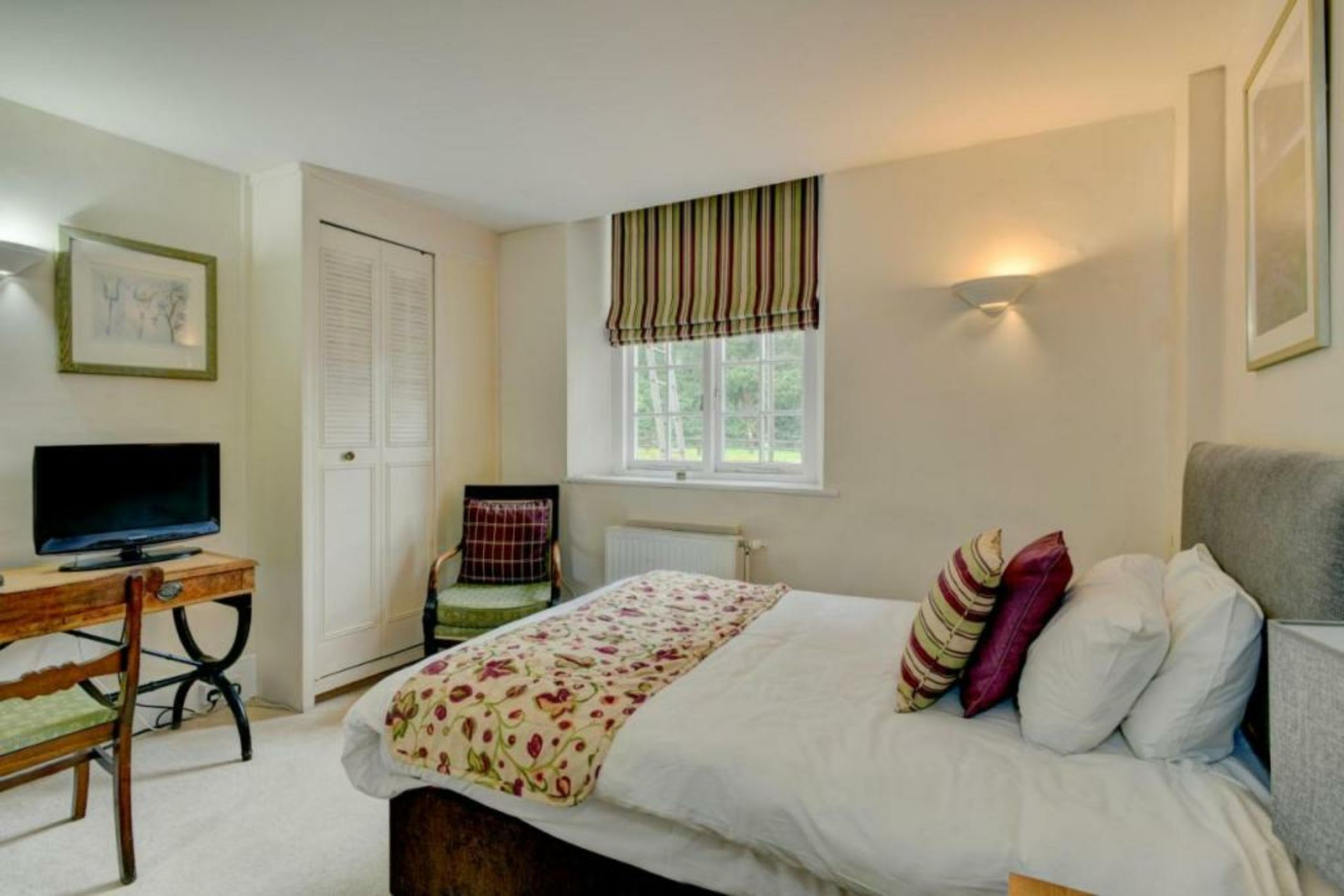 The Crown Hotel