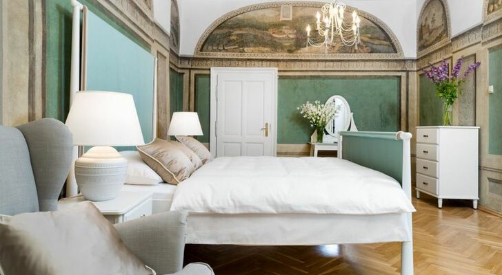 Fresco Apartments