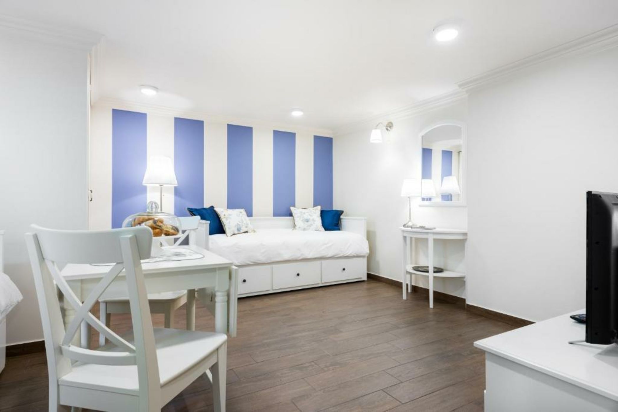 P&J Luxury Apartments