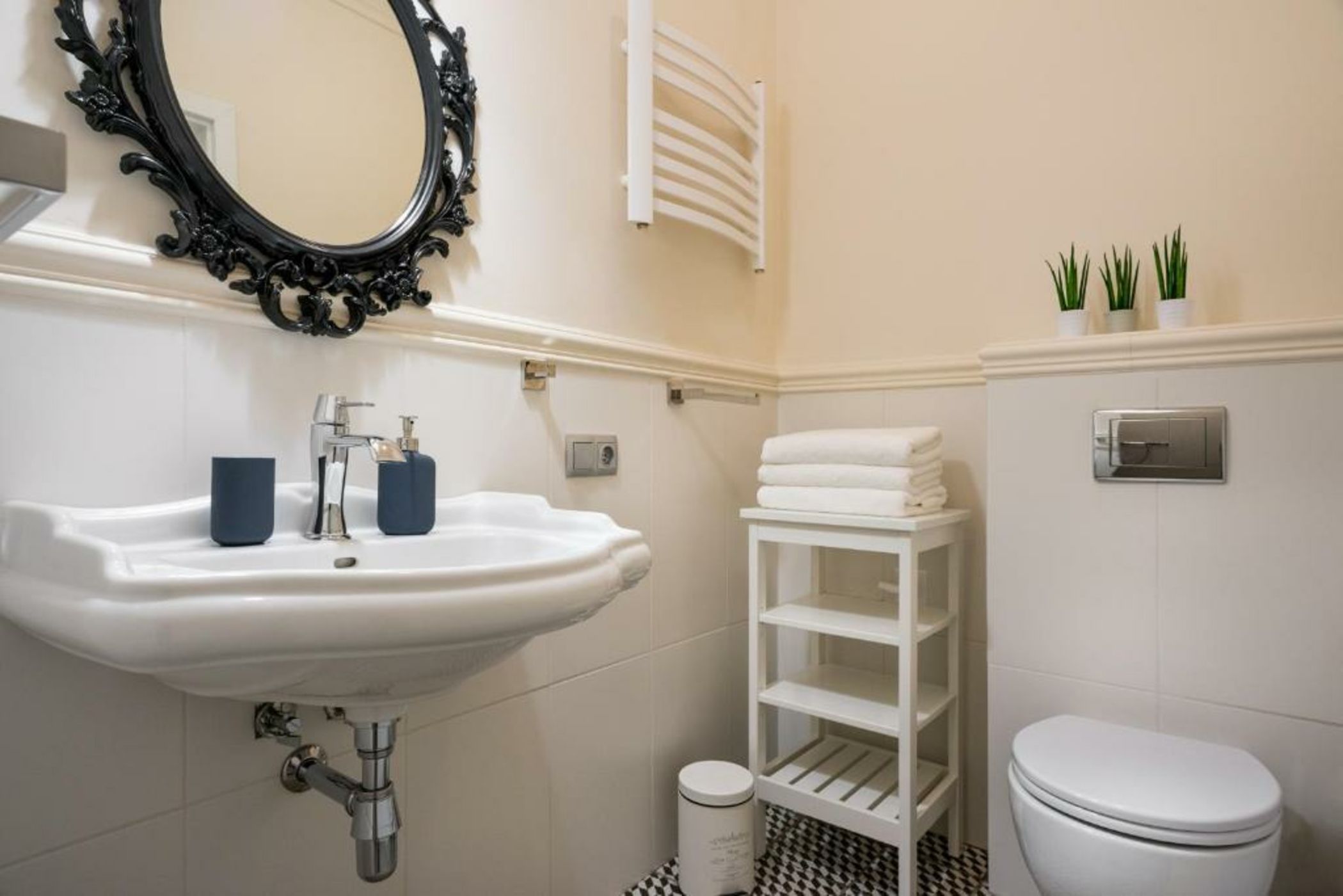 P&J Luxury Apartments