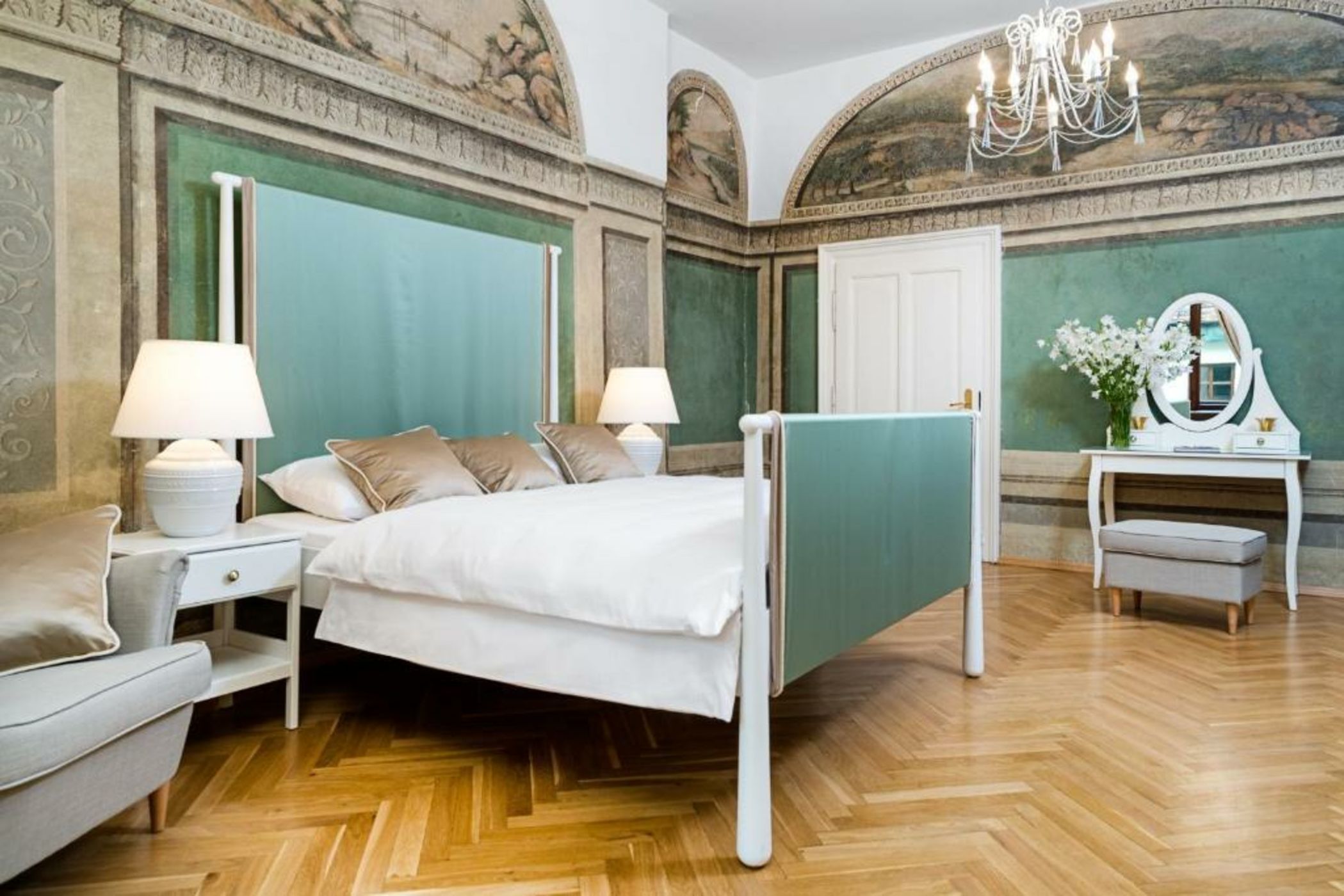 P&J Luxury Apartments