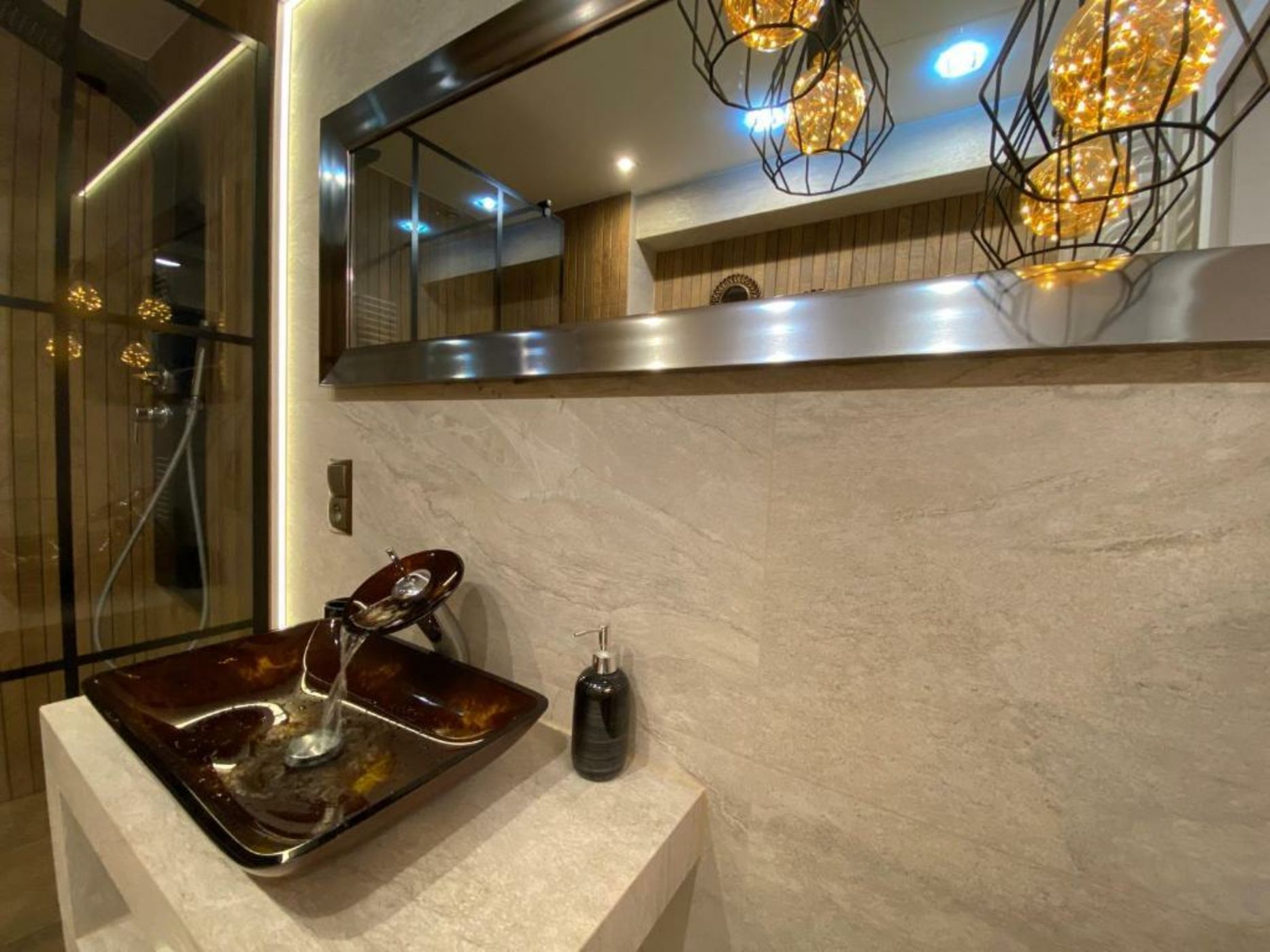 P&J Luxury Apartments