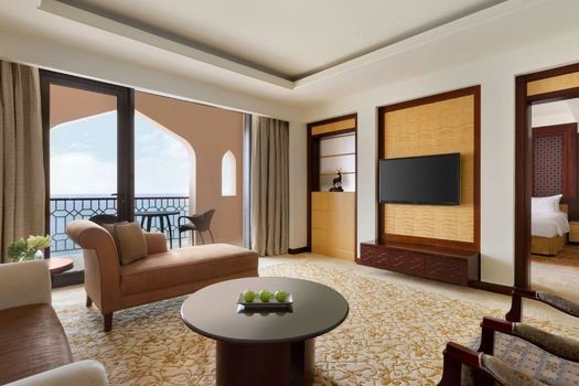 Shangri-La Al Husn, Muscat
