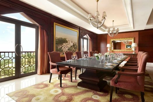 Shangri-La Al Husn, Muscat