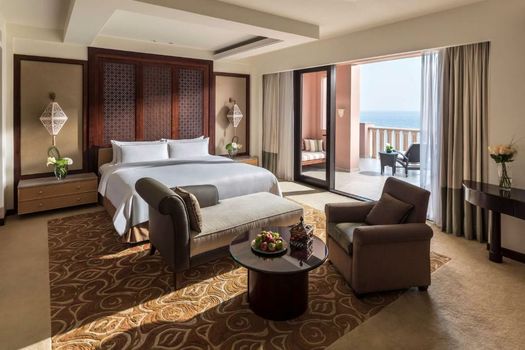 Shangri-La Al Husn, Muscat