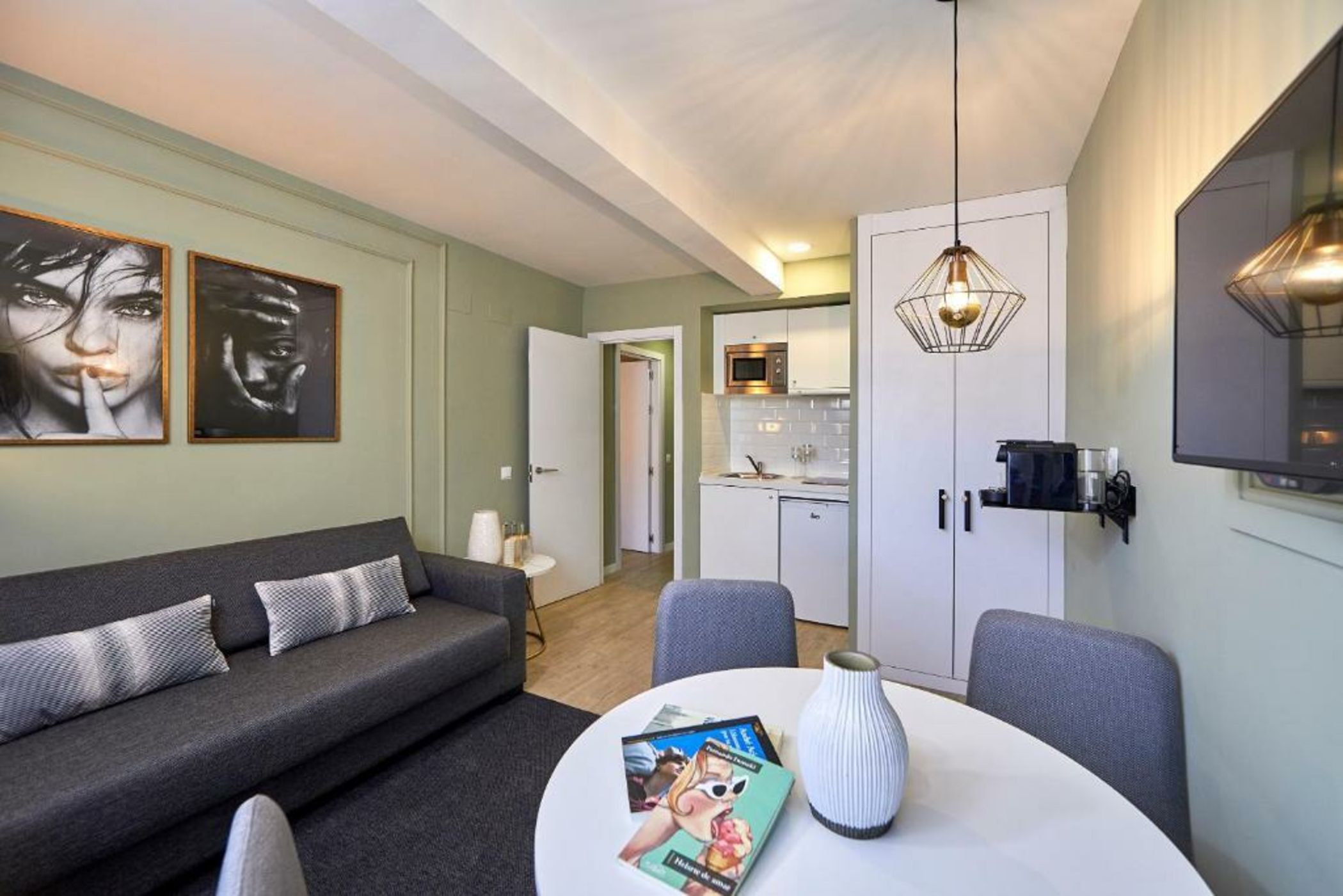 L&H La Latina Selection