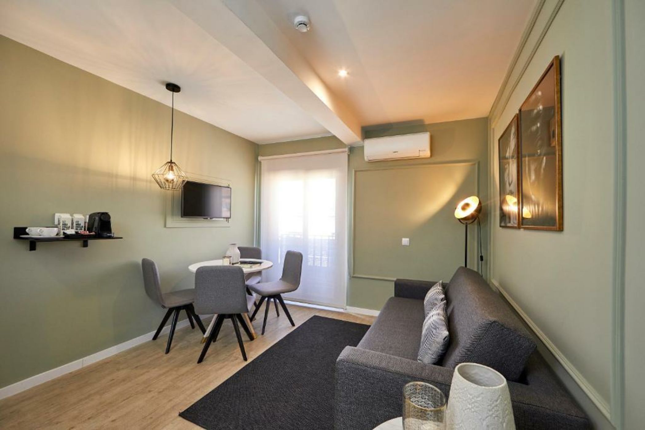 L&H La Latina Selection