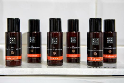L&H La Latina Selection