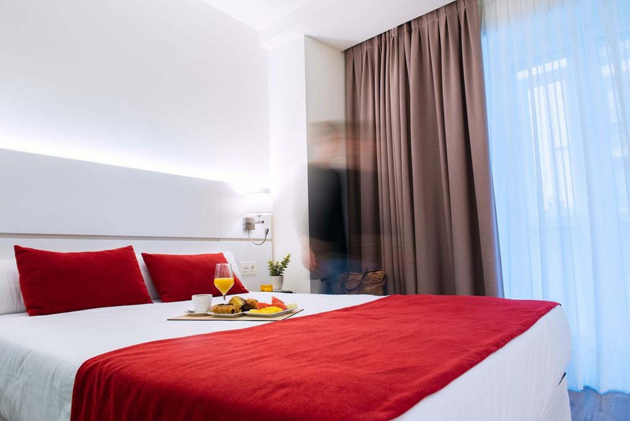 Hotel Pompaelo Plaza del Ayuntamiento & Spa