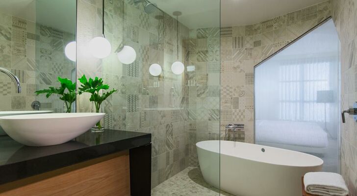 Kimpton La Peer Hotel